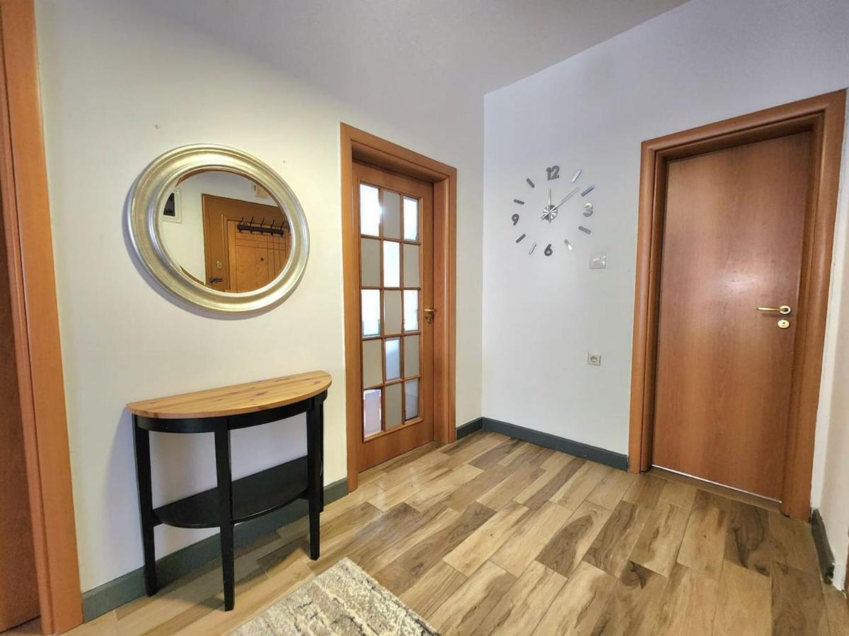 Turqoise Flat In City Center With 24H Self Check In Тирана Экстерьер фото