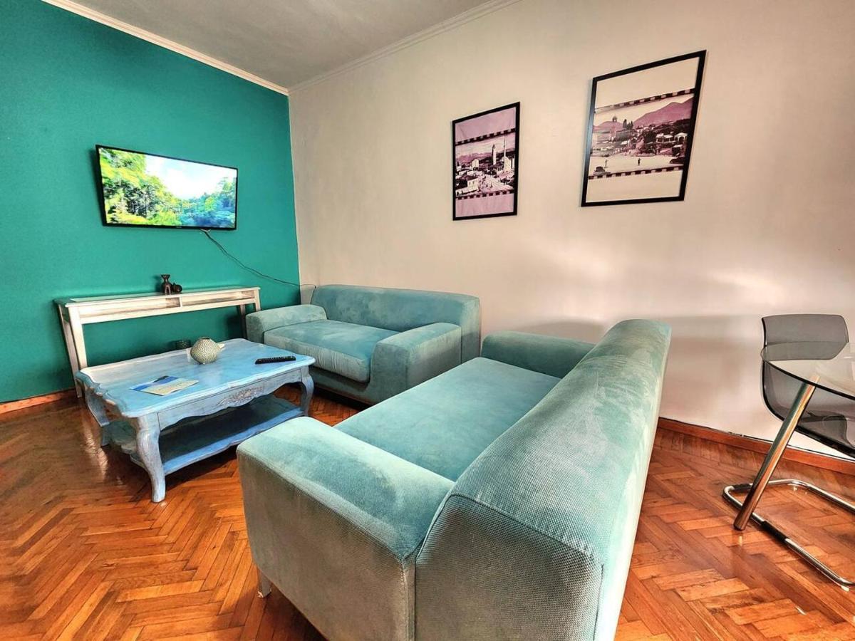 Turqoise Flat In City Center With 24H Self Check In Тирана Экстерьер фото